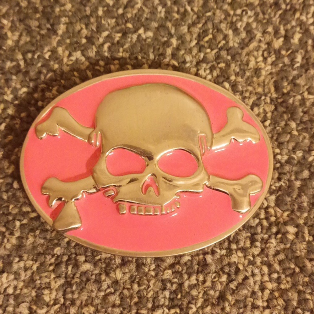 Skull crossbones pink and silver tone women's belt buckle Gothic